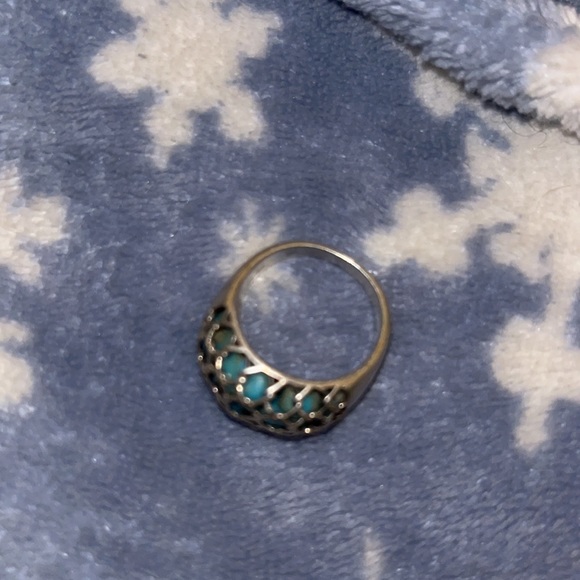 Loose turquoise stone basket ring - Picture 2 of 4